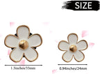 Daisy Air Vent Clips, 6 Pcs Cute Flower Car Air Conditioning Outlet Clip Car Air Freshener Clip Charm Car Interior Decor Charm Colorful Car Interior Accessories for Girls Women (White)