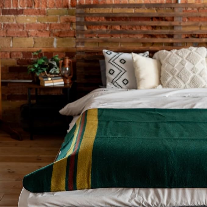 Arcturus Rainier Wool Blanket - Warm, Heavy, Washable, Bed Blanket | Great for Home & Camping (Fort Lava Canyon, King)
