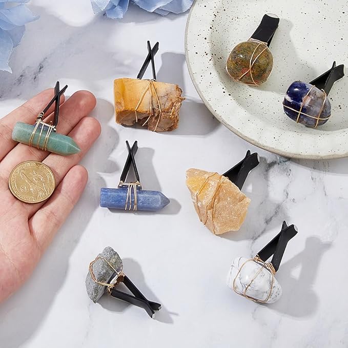 DICOSMETIC 8Pcs Crystal Car Vent Clips Irregular Gemstone Vent Clips Natural Stone Car Decoration with Clip Cars Air Freshener Clip with Iron Wire for Women Men