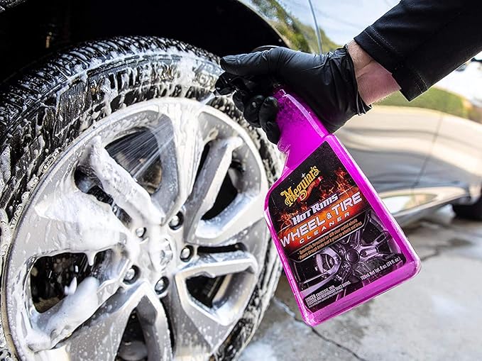 Meguiar's Hot Rims Wheel & Tire Cleaner, Powers Through Brake Dust & Grime - 24 Oz Spray Bottle