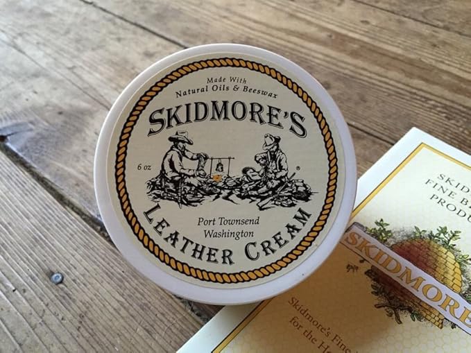 Skidmore’s Leather Cream: All-Natural, Non-Toxic Leather Conditioner, Made in USA Since 1984. Water Repellent Formula Restores Leather Couches, Car Seats, Boots, Shoes, Purses, Bags, Tack. 16 Oz