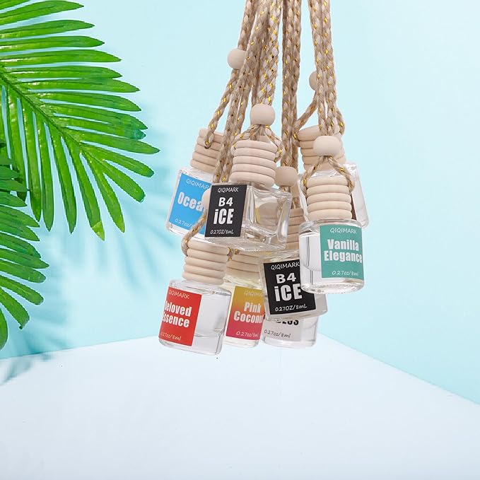Christmas Decorations Indoor Air Freshener Hanging, Essential Oil Diffuser for Car, Hanging Car Air Freshener, Long Lasting Automobile Aromatherapy Diffuser Bottle