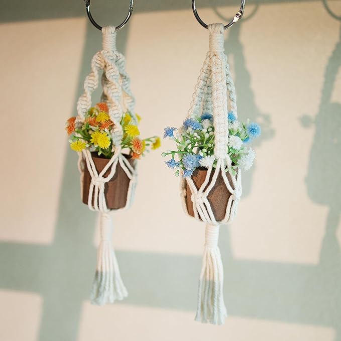 2pcs Plant Flower Car Hanging Air Freshener Accessories with Wooden Essential Oil Diffuser Cute Car Rear View Mirror Hanging Accessories for Home Office Decor