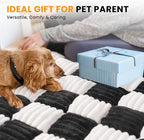 Backseat Dog Bed Mat for Car, Non-Slip Dog Bed for Car Back Seat, Soft & Cozy Dogs Blanket, Washable Travel Pet Mat Seat Protector for Cars, SUVs, Trucks (Black/White, 59"L x 27.5"W x 1.5"Th)
