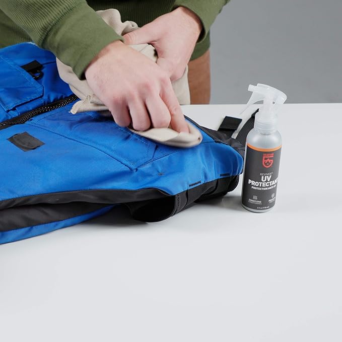 GEAR AID UV Protectant and Conditioner Spray, Apply to Outdoor Gear Made of Plastic, Vinyl, Neoprene such as Tents, Boat Covers, Kayaks and More to Prevent Cracking, Discoloration and Fading, 16.9 oz