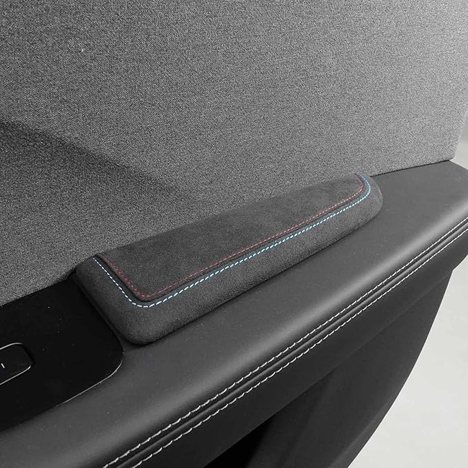 BETTERHUMZ Car Door Armrest Cushion Pad for Alcantara Suede, Car Elbow Rest Pad for BMW 3 4 5 6 7 8 X1 X3 X4 X5 X6 Z4 Series Car Accessories (Right, Blue red line)