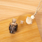 Skull Air Freshener Car Hanging, Car Air Freshener Cars Diffuser Bottles, Refillable Perfume Bottles Pendant Auto Interior Decor for Essential Oil Fragrance Aromatherapy Bottle Ornament (6 Pcs)
