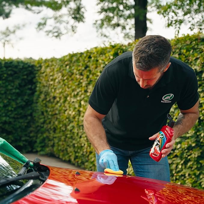 Turtle Wax 52711 Color Magic Car Paintwork Polish Restores Colour & Shine Red 500ml