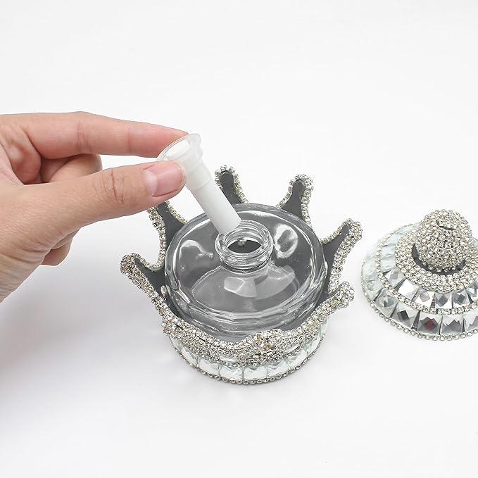 Crown Air Freshener for Car, Crystal Fragrance Diffuser, Air Freshener Holder, Crystal Crown Fresheners Ornament Bottle for Car Dashboard Interior Home Office Decoration (Silver, No Perfume)