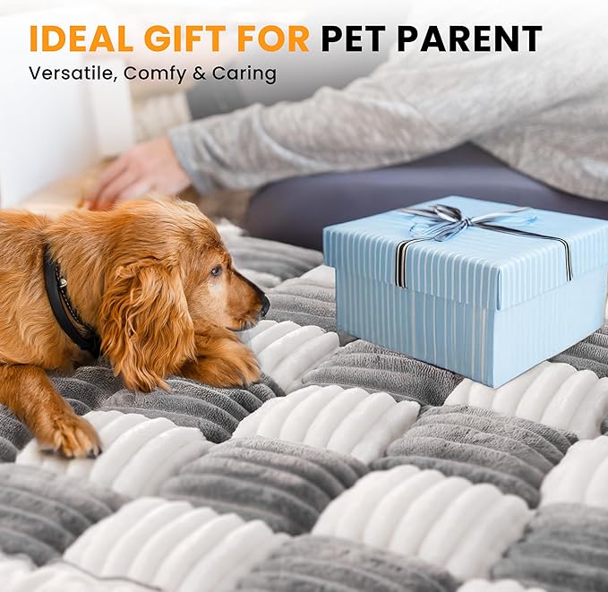 Backseat Dog Bed Mat, Non-Slip Dog Bed for Car Back Seat, Soft & Cozy Dogs Blanket, Washable Travel Pet Mat Seat Protector for Cars, SUVs, Trucks (Grey/White, 51.1" L x 23.6" W x 1.5" Th)