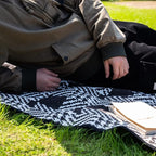 PuTian Merino Wool Blanket - 87" x 63" Thick Warm Soft Large Bed Throw - Great for Camping, Outdoors, Travel, Car, Couch, All Seasons Houndstooth Black